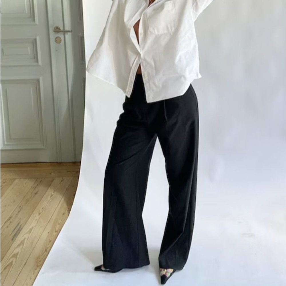 Djerf avenue favorite pants in black (xs)